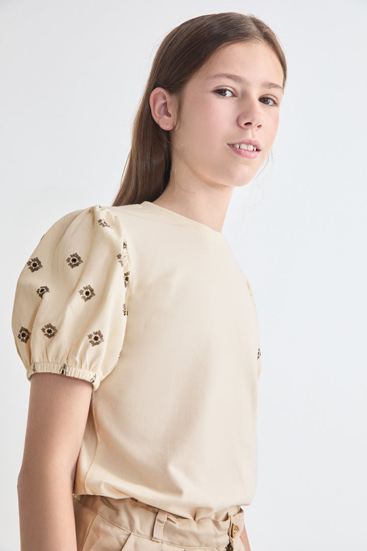 Camiseta niña mangas abullonadas florales